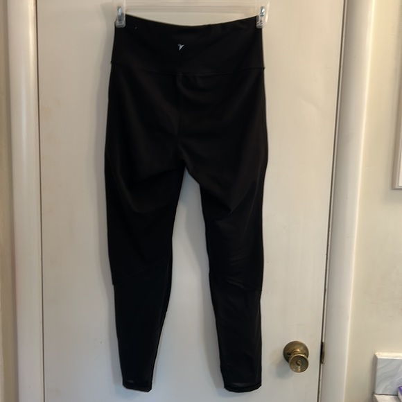 Old Navy Black Leggings - Picture 5 of 5